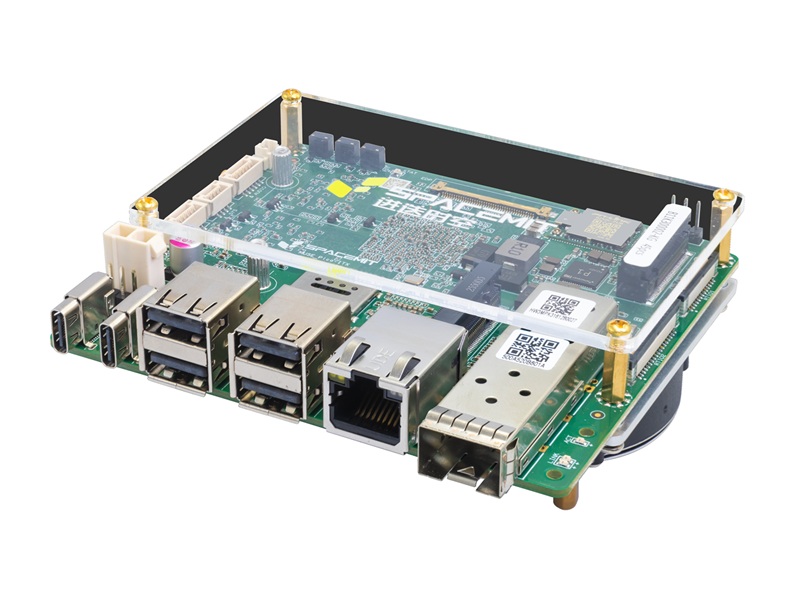 banana_pi_pico-itx_1.jpg